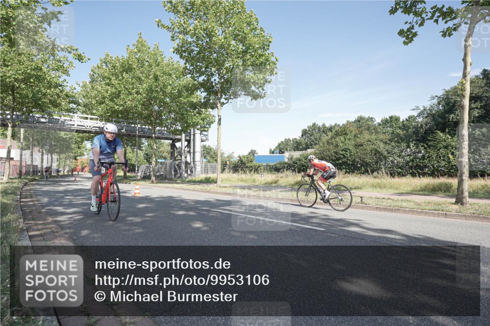 09.08.2026 - GEWOBA Citytriathlon Bremen Michael Burmester http://msf.ph/oto/9953106 09.08.2026 10:37:16 Radfahren 53, 55, 61, 113, 155, 287, 451, 459 meine-sportfotos.de