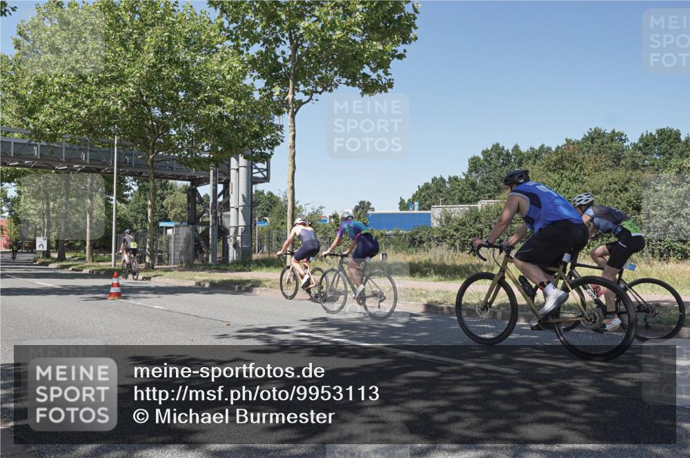 09.08.2026 - GEWOBA Citytriathlon Bremen Michael Burmester http://msf.ph/oto/9953113 09.08.2026 14:15:36 Radfahren 7, 10, 80, 122, 218, 257, 260, 263, 285, 302, 349, 354, 433 meine-sportfotos.de
