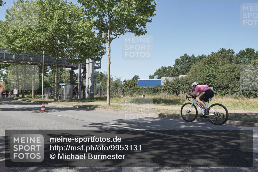 09.08.2026 - GEWOBA Citytriathlon Bremen Michael Burmester http://msf.ph/oto/9953131 09.08.2026 14:15:45 Radfahren 7, 14, 37, 122, 163, 218, 257, 260, 263, 285, 302, 308, 349, 354 meine-sportfotos.de