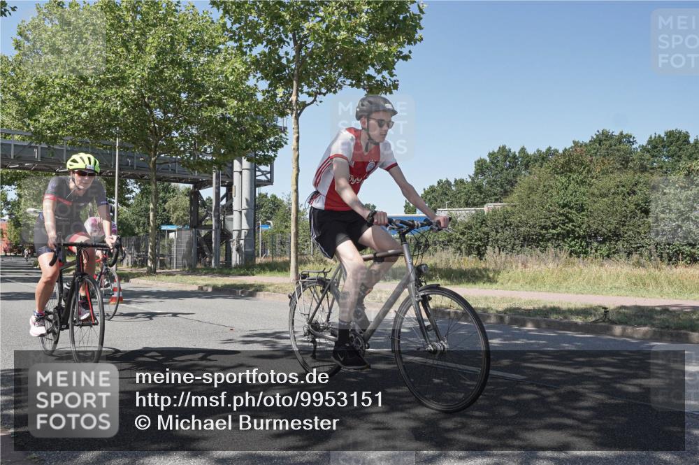 09.08.2026 - GEWOBA Citytriathlon Bremen Michael Burmester http://msf.ph/oto/9953151 09.08.2026 14:15:58 Radfahren 14, 37, 43, 89, 133, 163, 172, 182, 232, 291, 308, 329 meine-sportfotos.de