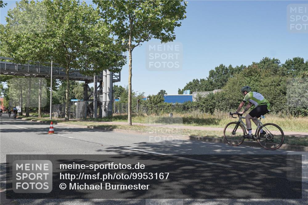 09.08.2026 - GEWOBA Citytriathlon Bremen Michael Burmester http://msf.ph/oto/9953167 09.08.2026 14:16:09 Radfahren 39, 43, 133, 172, 182, 232, 329 meine-sportfotos.de