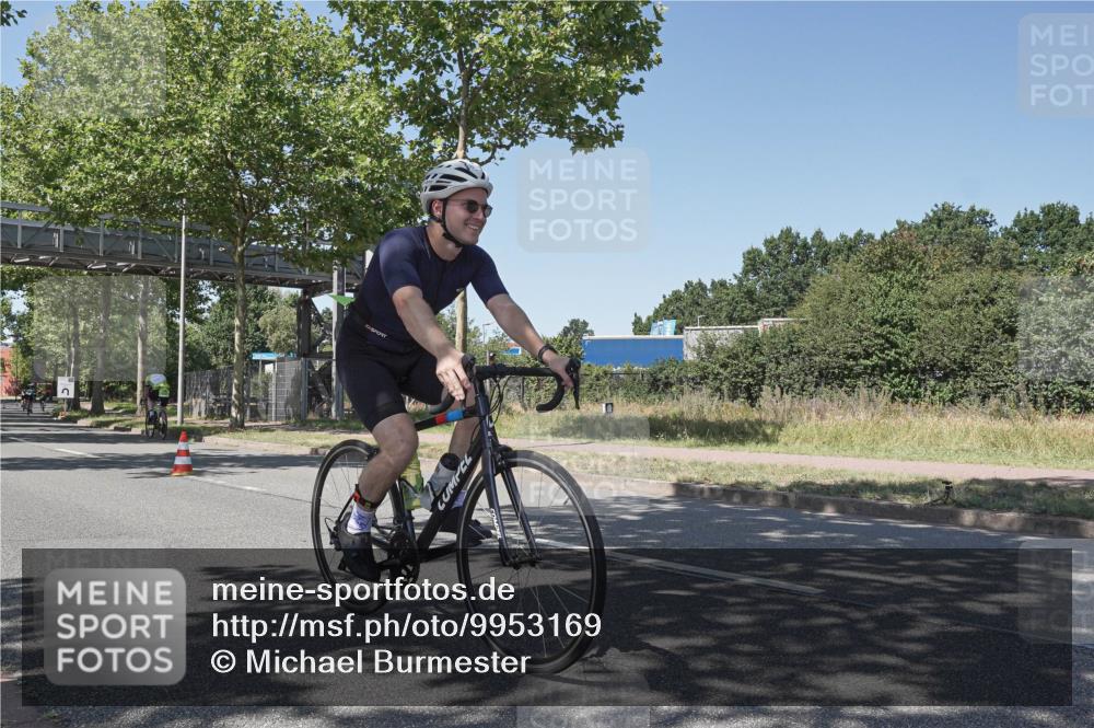 09.08.2026 - GEWOBA Citytriathlon Bremen Michael Burmester http://msf.ph/oto/9953169 09.08.2026 14:16:11 Radfahren 39, 172, 182, 232, 329, 345 meine-sportfotos.de