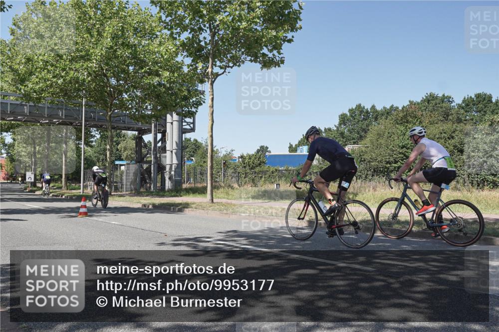 09.08.2026 - GEWOBA Citytriathlon Bremen Michael Burmester http://msf.ph/oto/9953177 09.08.2026 14:16:22 Radfahren 20, 39, 58, 203, 217, 220, 271, 284, 345, 351 meine-sportfotos.de