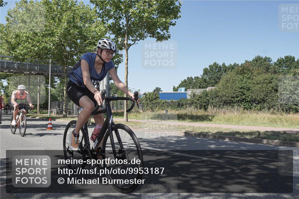 09.08.2026 - GEWOBA Citytriathlon Bremen Michael Burmester http://msf.ph/oto/9953187 09.08.2026 14:16:27 Radfahren 20, 58, 132, 203, 217, 220, 240, 271, 284, 345, 351, 360 meine-sportfotos.de
