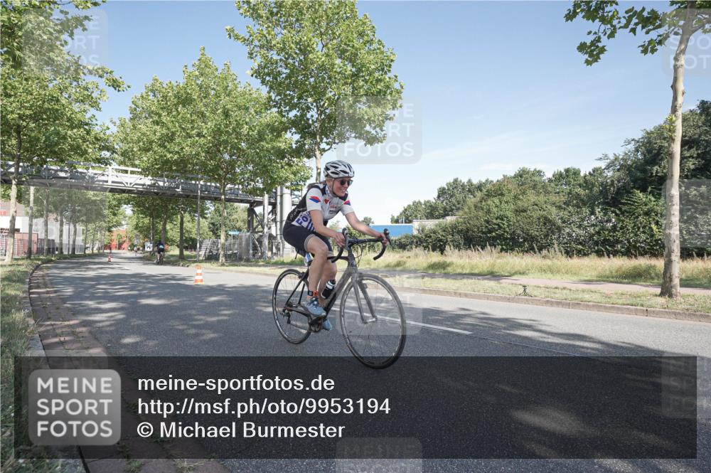 09.08.2026 - GEWOBA Citytriathlon Bremen Michael Burmester http://msf.ph/oto/9953194 09.08.2026 10:38:59 Radfahren 73, 351, 525 meine-sportfotos.de