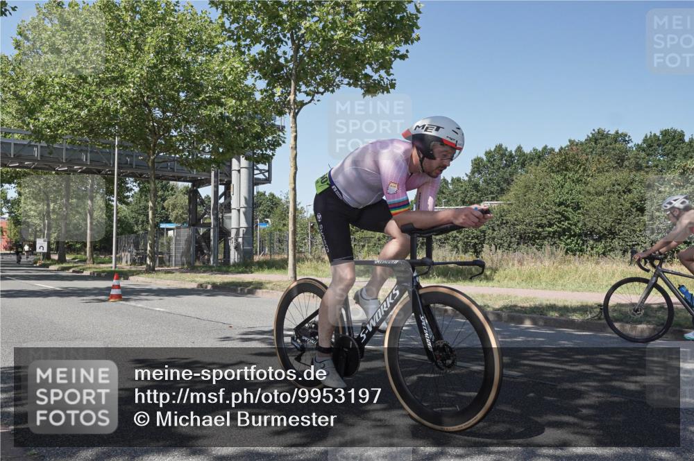 09.08.2026 - GEWOBA Citytriathlon Bremen Michael Burmester http://msf.ph/oto/9953197 09.08.2026 14:16:32 Radfahren 20, 58, 132, 192, 203, 217, 220, 240, 271, 284, 325, 351, 360 meine-sportfotos.de