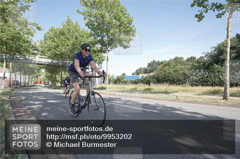 09.08.2026 - GEWOBA Citytriathlon Bremen Michael Burmester http://msf.ph/oto/9953202 09.08.2026 10:39:14 Radfahren 81, 420, 429 meine-sportfotos.de