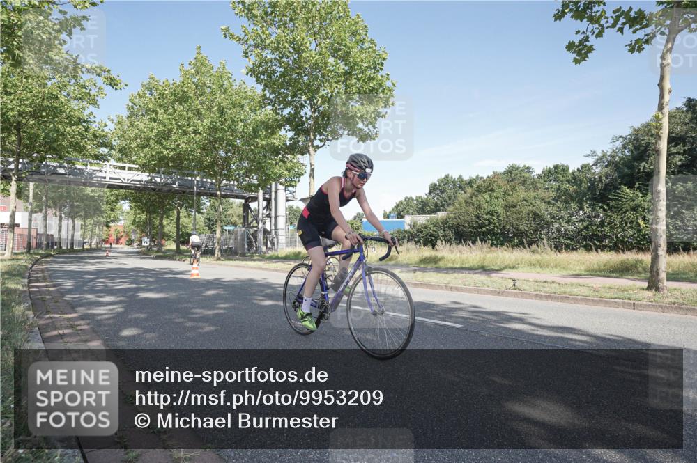 09.08.2026 - GEWOBA Citytriathlon Bremen Michael Burmester http://msf.ph/oto/9953209 09.08.2026 10:39:18 Radfahren 81, 420, 429, 431 meine-sportfotos.de