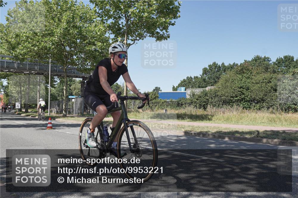 09.08.2026 - GEWOBA Citytriathlon Bremen Michael Burmester http://msf.ph/oto/9953221 09.08.2026 14:16:48 Radfahren 192, 236, 286, 325, 334, 339 meine-sportfotos.de