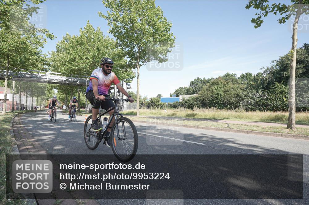 09.08.2026 - GEWOBA Citytriathlon Bremen Michael Burmester http://msf.ph/oto/9953224 09.08.2026 10:39:38 Radfahren 9, 227, 245, 469, 499 meine-sportfotos.de