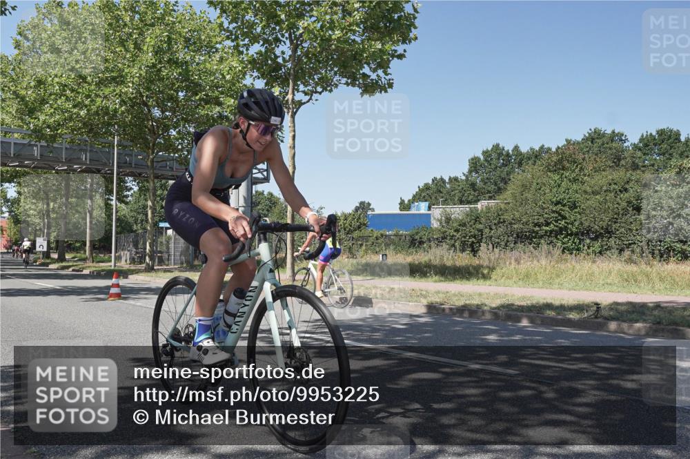 09.08.2026 - GEWOBA Citytriathlon Bremen Michael Burmester http://msf.ph/oto/9953225 09.08.2026 14:16:50 Radfahren 192, 236, 286, 334, 339 meine-sportfotos.de
