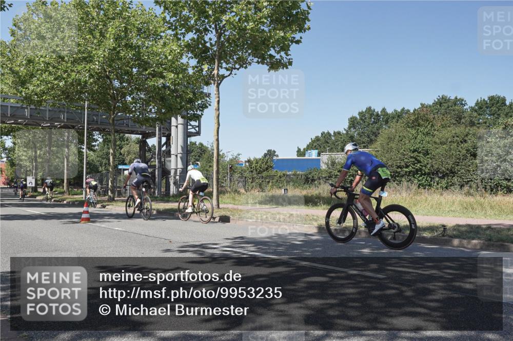 09.08.2026 - GEWOBA Citytriathlon Bremen Michael Burmester http://msf.ph/oto/9953235 09.08.2026 14:16:56 Radfahren 106, 236, 286, 334, 339 meine-sportfotos.de