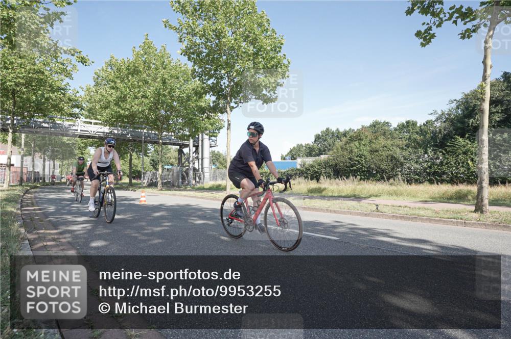 09.08.2026 - GEWOBA Citytriathlon Bremen Michael Burmester http://msf.ph/oto/9953255 09.08.2026 10:40:15 Radfahren 5, 77, 101, 115, 165, 203, 485 meine-sportfotos.de