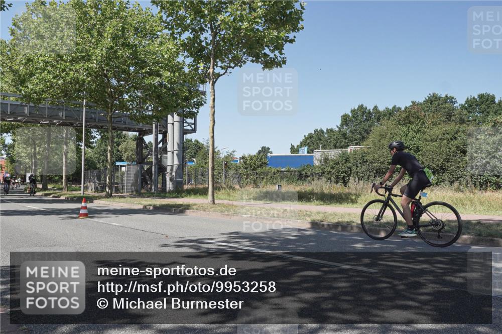 09.08.2026 - GEWOBA Citytriathlon Bremen Michael Burmester http://msf.ph/oto/9953258 09.08.2026 14:17:14 Radfahren 42, 101, 211, 395, 396 meine-sportfotos.de