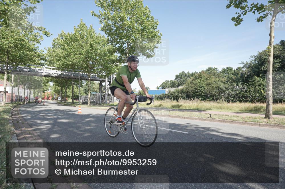 09.08.2026 - GEWOBA Citytriathlon Bremen Michael Burmester http://msf.ph/oto/9953259 09.08.2026 10:40:17 Radfahren 5, 77, 101, 115, 159, 165, 203, 485 meine-sportfotos.de