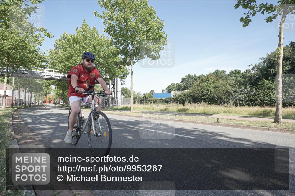 09.08.2026 - GEWOBA Citytriathlon Bremen Michael Burmester http://msf.ph/oto/9953267 09.08.2026 10:40:22 Radfahren 5, 77, 101, 115, 147, 159, 165 meine-sportfotos.de
