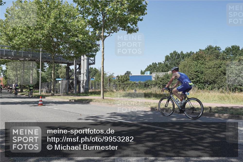 09.08.2026 - GEWOBA Citytriathlon Bremen Michael Burmester http://msf.ph/oto/9953282 09.08.2026 14:17:28 Radfahren 88, 101, 106, 110, 193, 274, 309, 321, 337, 356 meine-sportfotos.de