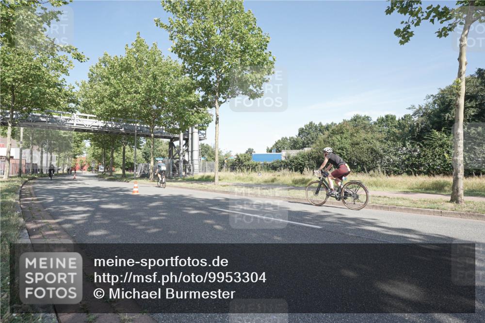 09.08.2026 - GEWOBA Citytriathlon Bremen Michael Burmester http://msf.ph/oto/9953304 09.08.2026 10:41:29 Radfahren 78, 308, 378, 412 meine-sportfotos.de