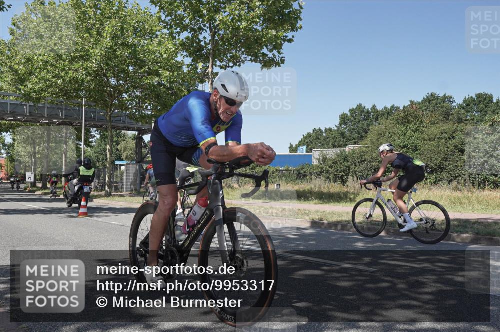 09.08.2026 - GEWOBA Citytriathlon Bremen Michael Burmester http://msf.ph/oto/9953317 09.08.2026 14:17:41 Radfahren 88, 106, 110, 193, 229, 256, 269, 274, 290, 293, 309, 316, 321, 337, 356, 378, 429, 457, 470, 485 meine-sportfotos.de