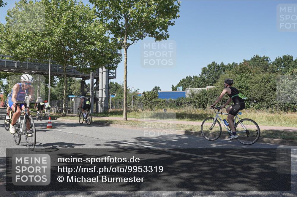 09.08.2026 - GEWOBA Citytriathlon Bremen Michael Burmester http://msf.ph/oto/9953319 09.08.2026 14:17:42 Radfahren 88, 106, 110, 193, 229, 235, 256, 269, 290, 293, 309, 316, 321, 336, 337, 356, 378, 429, 457, 470, 485 meine-sportfotos.de