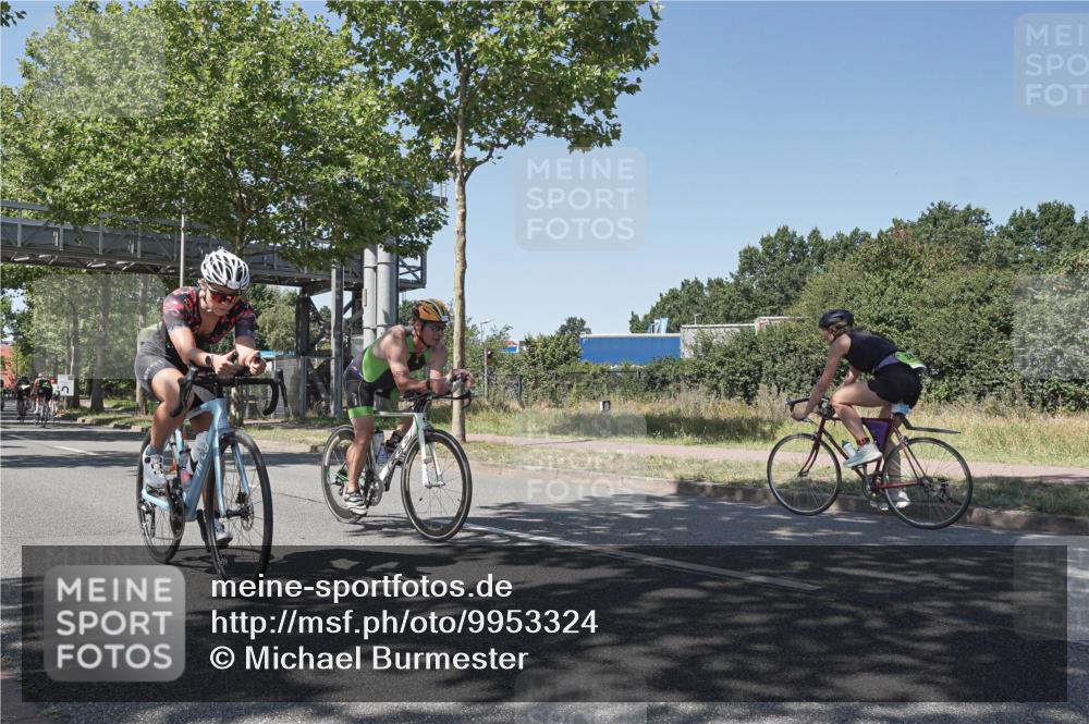 09.08.2026 - GEWOBA Citytriathlon Bremen Michael Burmester http://msf.ph/oto/9953324 09.08.2026 14:17:44 Radfahren 106, 193, 229, 235, 256, 269, 290, 293, 309, 316, 320, 336, 337, 378, 429, 457, 470, 485 meine-sportfotos.de