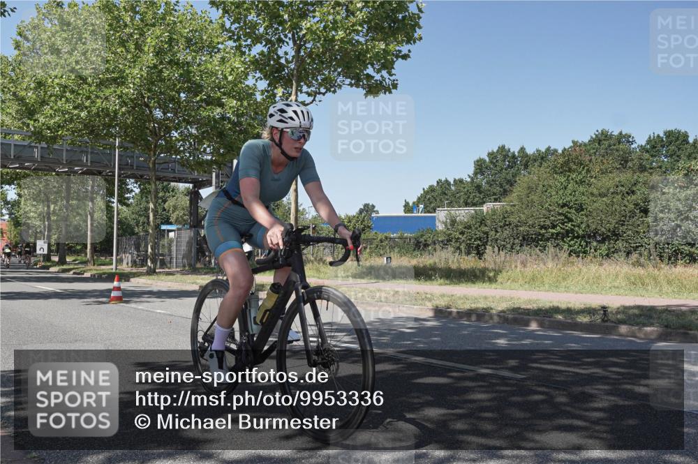 09.08.2026 - GEWOBA Citytriathlon Bremen Michael Burmester http://msf.ph/oto/9953336 09.08.2026 14:17:49 Radfahren 65, 190, 205, 229, 235, 256, 269, 290, 292, 293, 305, 316, 320, 336, 378, 429, 457, 470, 485 meine-sportfotos.de