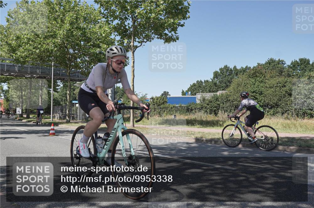 09.08.2026 - GEWOBA Citytriathlon Bremen Michael Burmester http://msf.ph/oto/9953338 09.08.2026 14:17:50 Radfahren 65, 190, 205, 229, 235, 256, 269, 290, 292, 293, 305, 316, 320, 336, 362, 378, 429, 457, 470, 485 meine-sportfotos.de