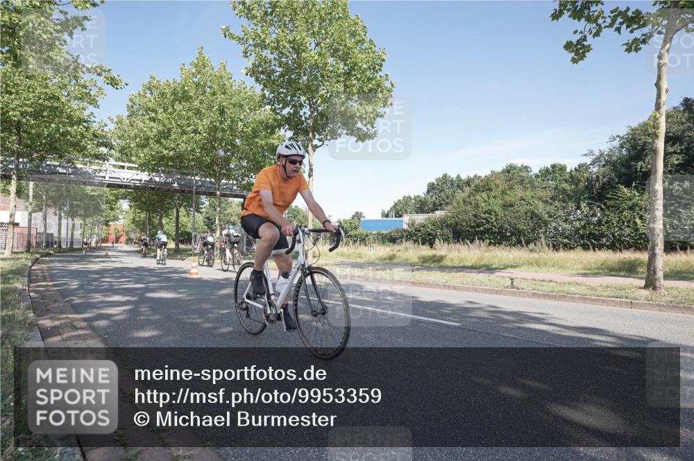 09.08.2026 - GEWOBA Citytriathlon Bremen Michael Burmester http://msf.ph/oto/9953359 09.08.2026 10:42:41 Radfahren 199, 297, 322, 529 meine-sportfotos.de