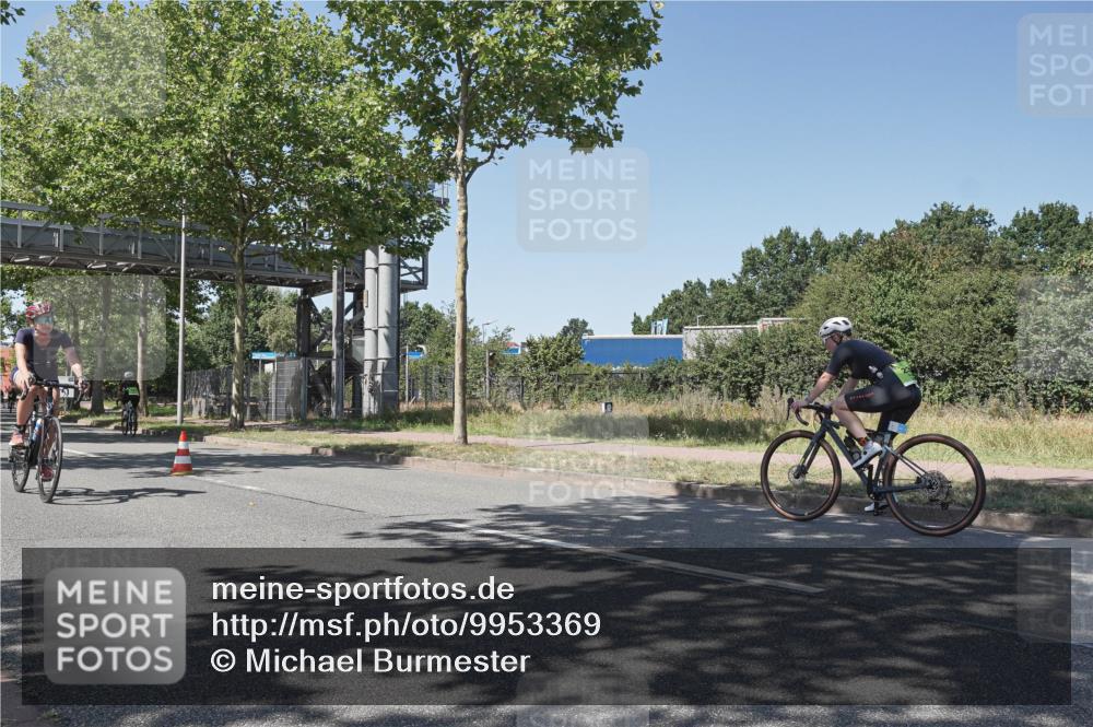 09.08.2026 - GEWOBA Citytriathlon Bremen Michael Burmester http://msf.ph/oto/9953369 09.08.2026 14:18:05 Radfahren 61, 65, 190, 205, 242, 292, 300, 305, 312, 343, 362, 364, 371, 404, 466 meine-sportfotos.de