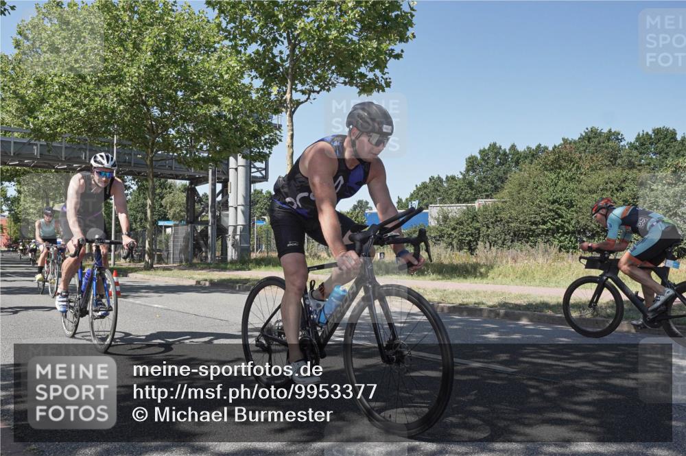 09.08.2026 - GEWOBA Citytriathlon Bremen Michael Burmester http://msf.ph/oto/9953377 09.08.2026 14:18:10 Radfahren 61, 87, 242, 288, 300, 312, 343, 362, 364, 371, 404, 453, 462, 466, 527 meine-sportfotos.de