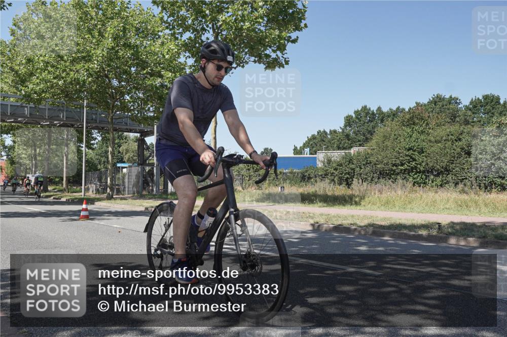 09.08.2026 - GEWOBA Citytriathlon Bremen Michael Burmester http://msf.ph/oto/9953383 09.08.2026 14:18:14 Radfahren 61, 87, 242, 288, 300, 312, 343, 363, 404, 453, 462, 466, 527 meine-sportfotos.de