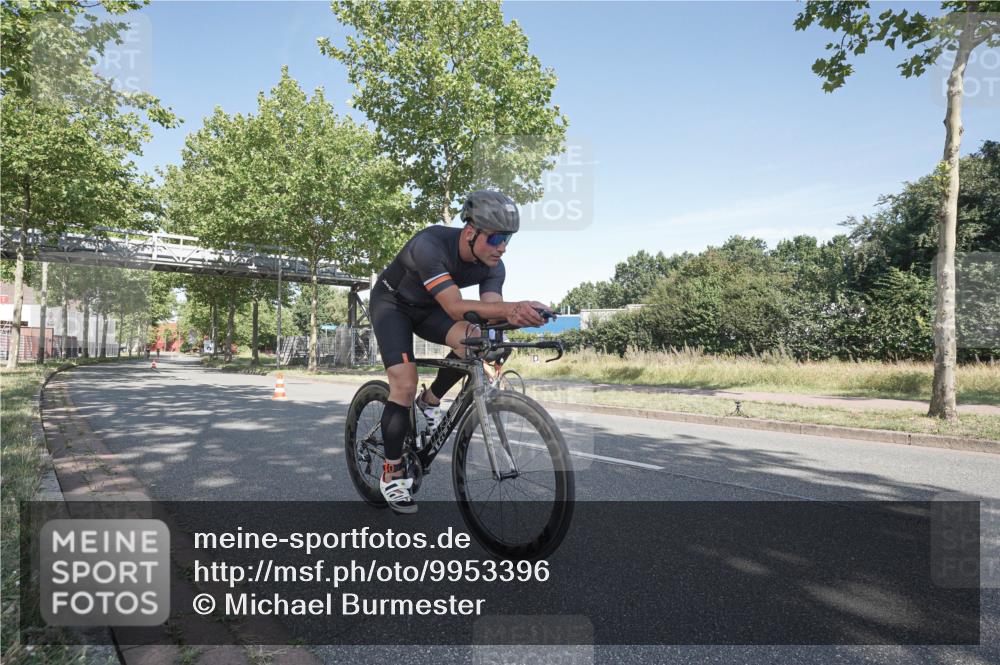 09.08.2026 - GEWOBA Citytriathlon Bremen Michael Burmester http://msf.ph/oto/9953396 09.08.2026 10:43:27 Radfahren 290, 315, 319, 375, 463 meine-sportfotos.de