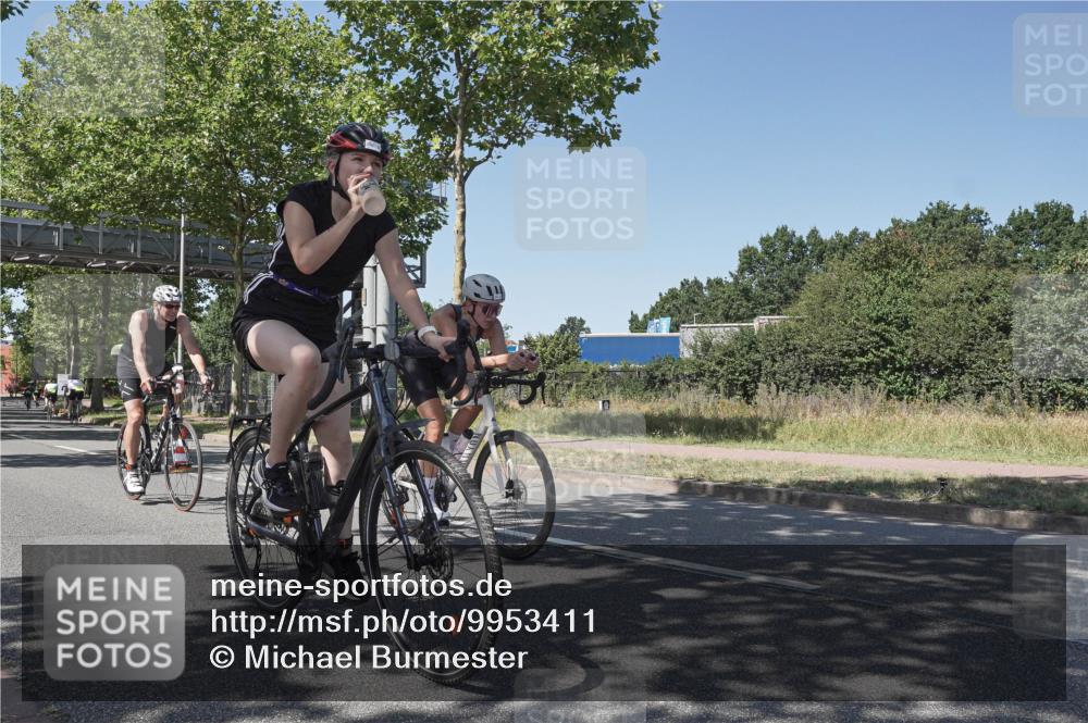 09.08.2026 - GEWOBA Citytriathlon Bremen Michael Burmester http://msf.ph/oto/9953411 09.08.2026 14:18:29 Radfahren 18, 202, 207, 213, 276, 280, 288, 307, 363, 369, 377, 448, 453, 527 meine-sportfotos.de