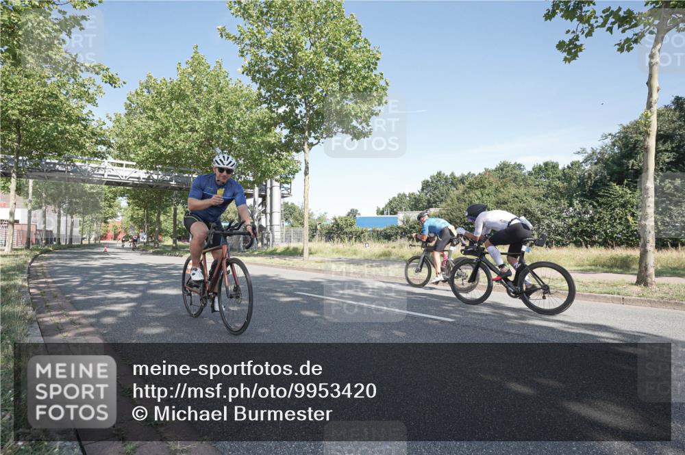 09.08.2026 - GEWOBA Citytriathlon Bremen Michael Burmester http://msf.ph/oto/9953420 09.08.2026 10:44:17 Radfahren 383 meine-sportfotos.de