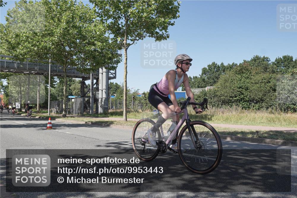 09.08.2026 - GEWOBA Citytriathlon Bremen Michael Burmester http://msf.ph/oto/9953443 09.08.2026 14:18:46 Radfahren 107, 173, 210, 221, 227, 244, 266, 277, 280, 289, 297, 314, 324, 344, 347, 352, 369, 385, 455 meine-sportfotos.de