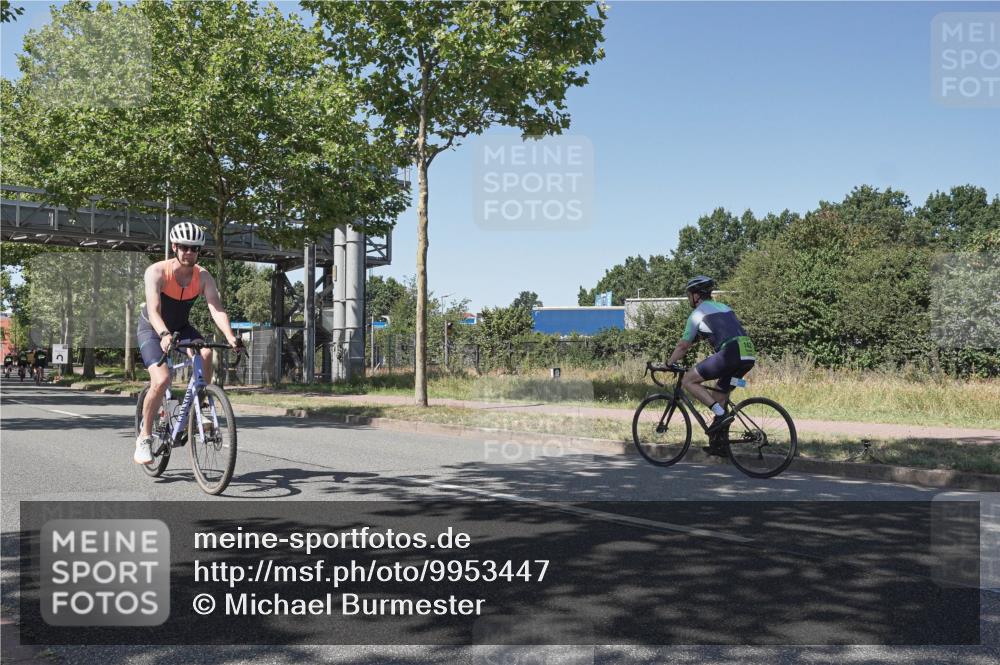 09.08.2026 - GEWOBA Citytriathlon Bremen Michael Burmester http://msf.ph/oto/9953447 09.08.2026 14:18:48 Radfahren 107, 173, 210, 221, 227, 244, 266, 277, 289, 297, 314, 324, 344, 347, 352, 369, 370, 385, 403, 455 meine-sportfotos.de