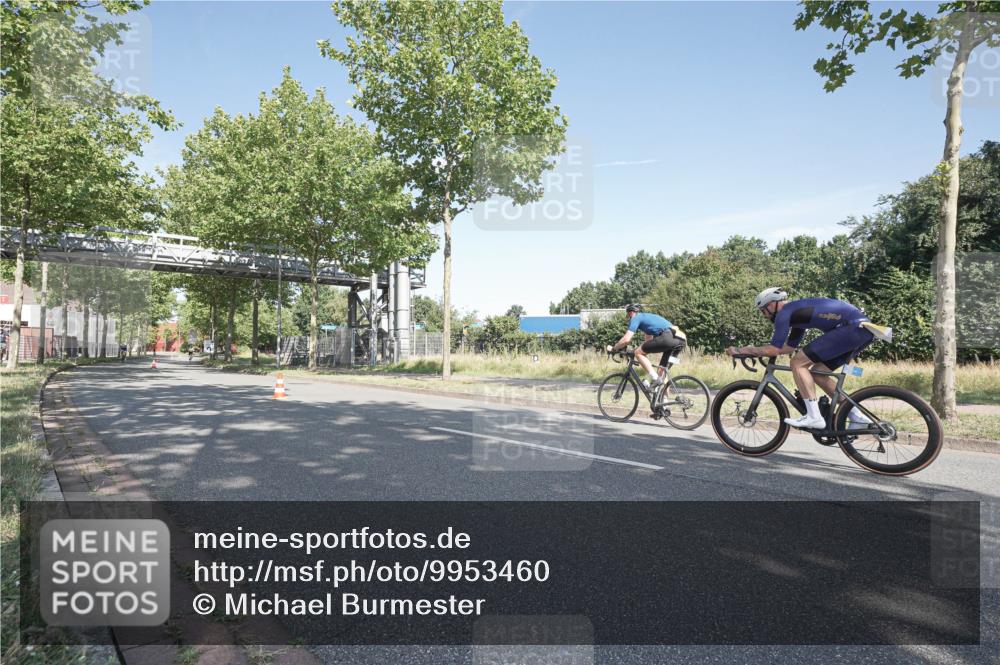 09.08.2026 - GEWOBA Citytriathlon Bremen Michael Burmester http://msf.ph/oto/9953460 09.08.2026 10:45:33 Radfahren 355 meine-sportfotos.de