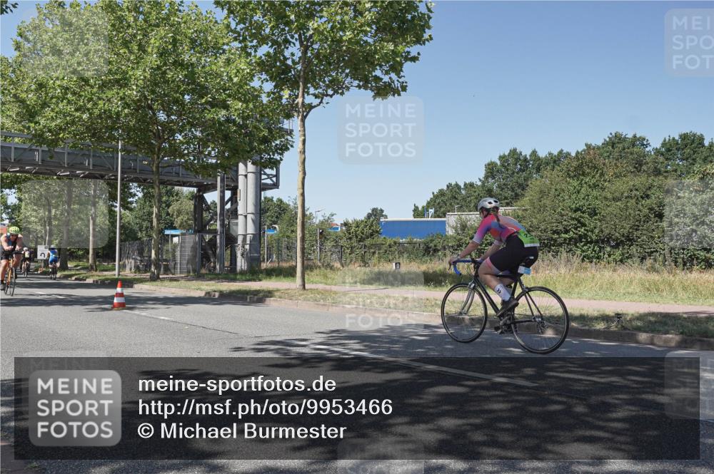 09.08.2026 - GEWOBA Citytriathlon Bremen Michael Burmester http://msf.ph/oto/9953466 09.08.2026 14:18:58 Radfahren 107, 210, 227, 238, 244, 266, 289, 324, 341, 344, 370, 373, 403, 455 meine-sportfotos.de