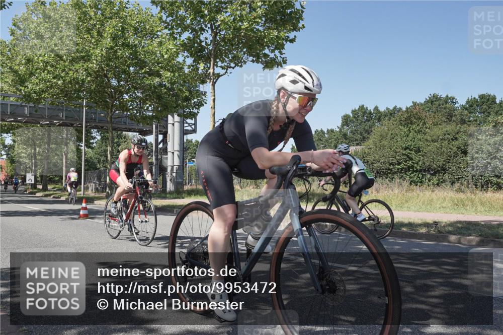 09.08.2026 - GEWOBA Citytriathlon Bremen Michael Burmester http://msf.ph/oto/9953472 09.08.2026 14:19:00 Radfahren 107, 210, 223, 238, 244, 266, 289, 306, 341, 344, 370, 373, 403, 455 meine-sportfotos.de