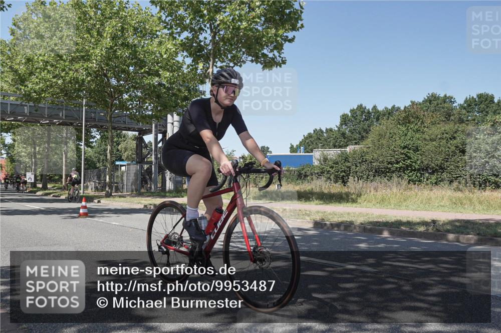 09.08.2026 - GEWOBA Citytriathlon Bremen Michael Burmester http://msf.ph/oto/9953487 09.08.2026 14:19:12 Radfahren 197, 204, 216, 223, 238, 253, 306, 335, 341, 373 meine-sportfotos.de