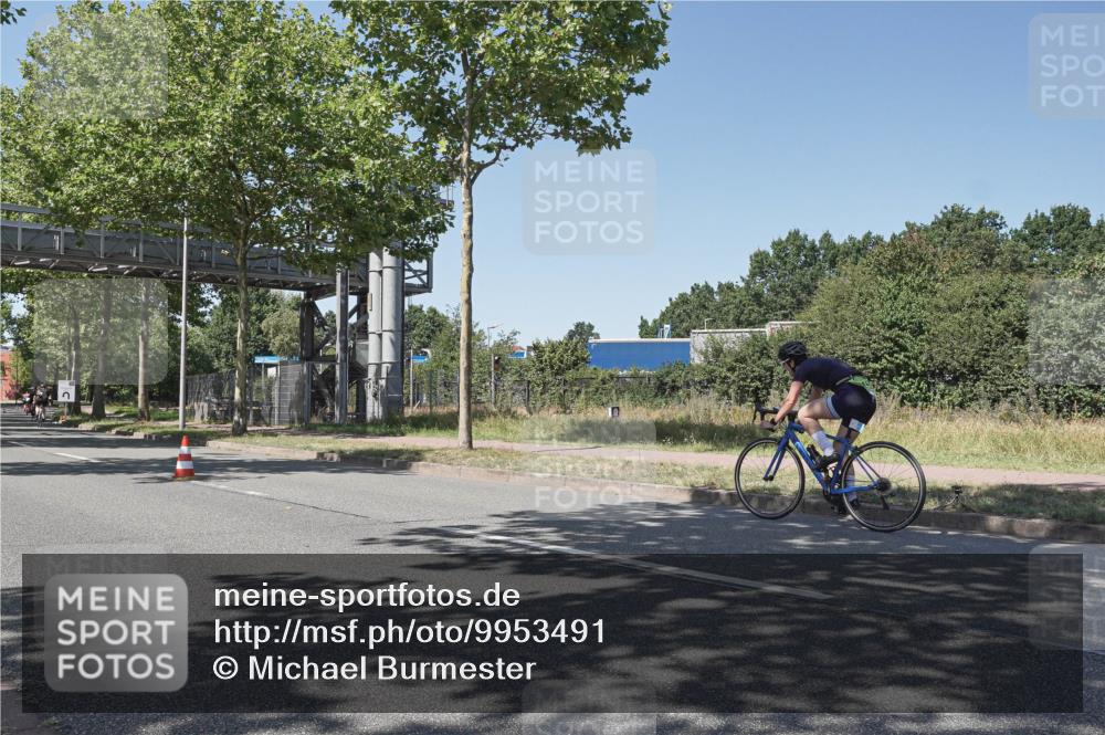 09.08.2026 - GEWOBA Citytriathlon Bremen Michael Burmester http://msf.ph/oto/9953491 09.08.2026 14:19:14 Radfahren 197, 204, 216, 223, 238, 253, 306, 335 meine-sportfotos.de