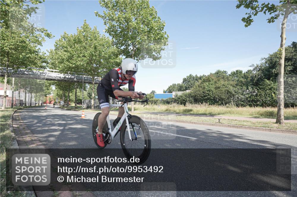 09.08.2026 - GEWOBA Citytriathlon Bremen Michael Burmester http://msf.ph/oto/9953492 09.08.2026 10:46:04 Radfahren 339, 407, 408, 478 meine-sportfotos.de