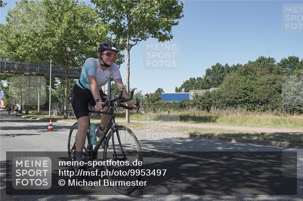 09.08.2026 - GEWOBA Citytriathlon Bremen Michael Burmester http://msf.ph/oto/9953497 09.08.2026 14:19:19 Radfahren 197, 204, 216, 223, 253, 306, 335, 434, 487, 523 meine-sportfotos.de