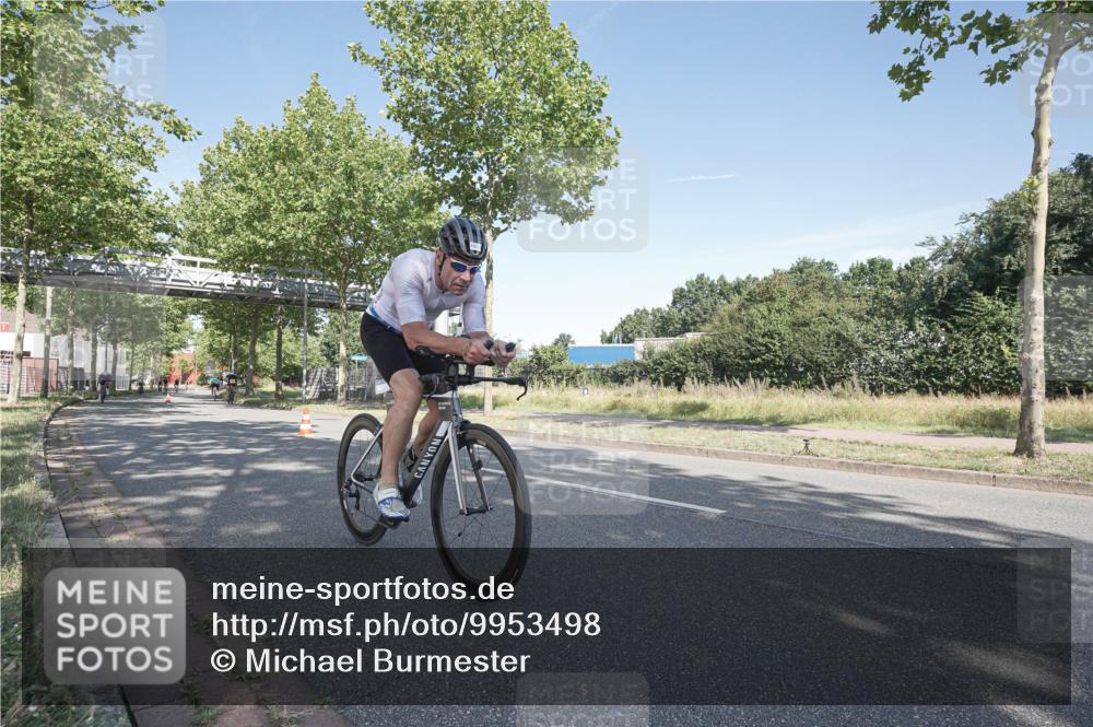 09.08.2026 - GEWOBA Citytriathlon Bremen Michael Burmester http://msf.ph/oto/9953498 09.08.2026 10:46:12 Radfahren 325, 332, 339, 366, 379, 407, 408 meine-sportfotos.de