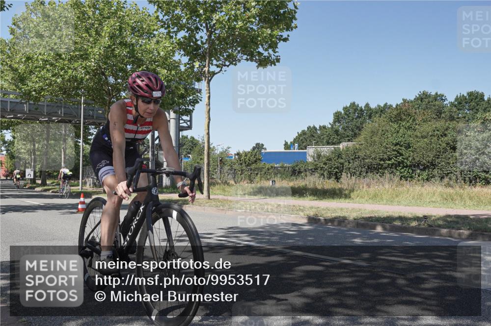 09.08.2026 - GEWOBA Citytriathlon Bremen Michael Burmester http://msf.ph/oto/9953517 09.08.2026 14:19:30 Radfahren 166, 230, 261, 281, 319, 330, 335, 342, 434, 487, 521, 523 meine-sportfotos.de