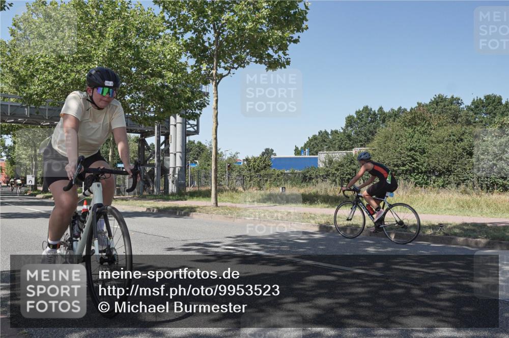 09.08.2026 - GEWOBA Citytriathlon Bremen Michael Burmester http://msf.ph/oto/9953523 09.08.2026 14:19:33 Radfahren 142, 166, 230, 261, 273, 281, 319, 330, 342, 434, 454, 487, 521, 523 meine-sportfotos.de
