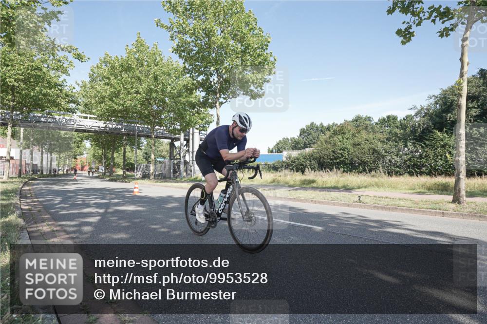 09.08.2026 - GEWOBA Citytriathlon Bremen Michael Burmester http://msf.ph/oto/9953528 09.08.2026 10:46:33 Radfahren 328, 340, 343, 364, 369, 411, 447, 502 meine-sportfotos.de