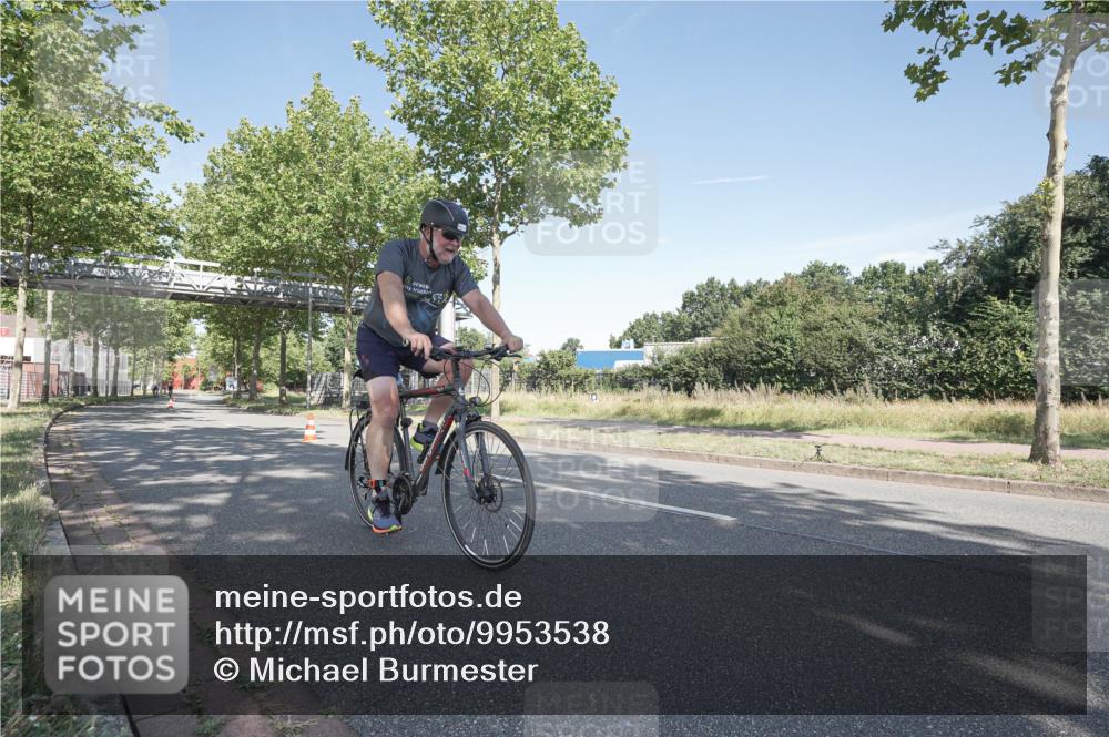 09.08.2026 - GEWOBA Citytriathlon Bremen Michael Burmester http://msf.ph/oto/9953538 09.08.2026 10:46:47 Radfahren 131, 340, 368, 403, 406, 411, 447 meine-sportfotos.de