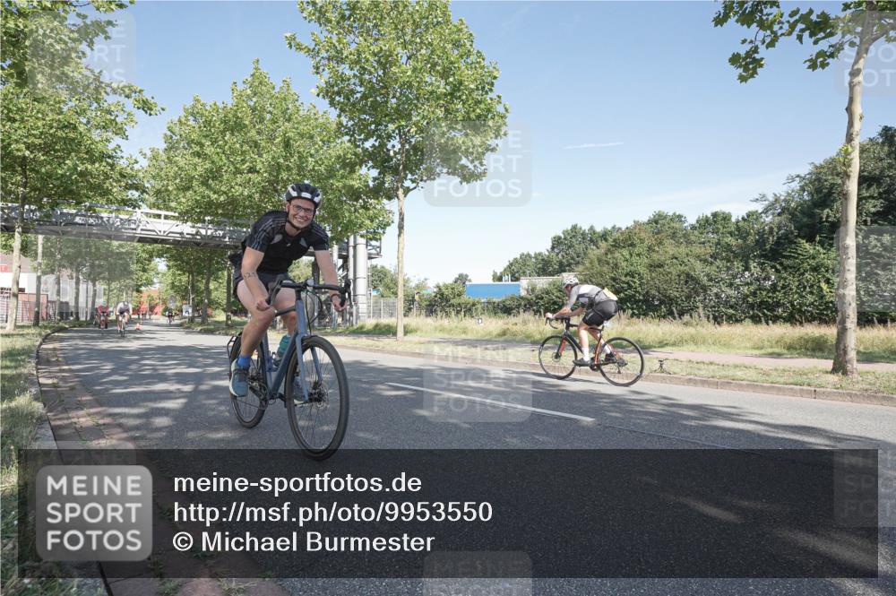 09.08.2026 - GEWOBA Citytriathlon Bremen Michael Burmester http://msf.ph/oto/9953550 09.08.2026 10:46:56 Radfahren 125, 131, 249, 304, 329, 368, 403, 406 meine-sportfotos.de
