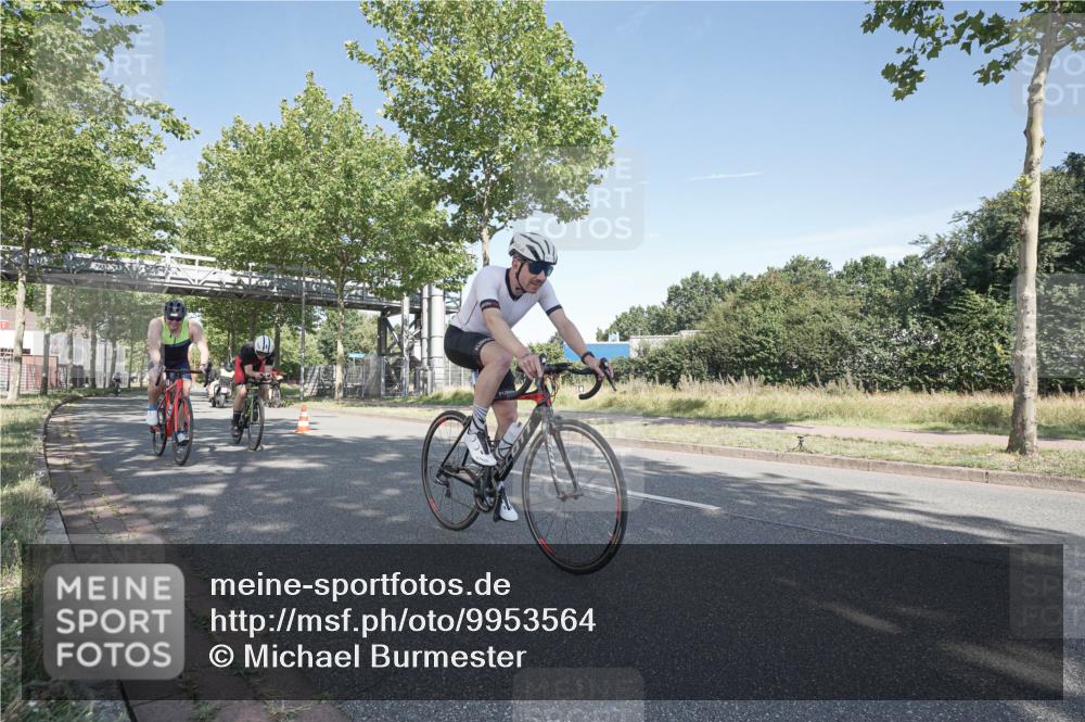 09.08.2026 - GEWOBA Citytriathlon Bremen Michael Burmester http://msf.ph/oto/9953564 09.08.2026 10:47:07 Radfahren 103, 125, 131, 249, 304, 329, 359, 362, 368, 382, 392 meine-sportfotos.de